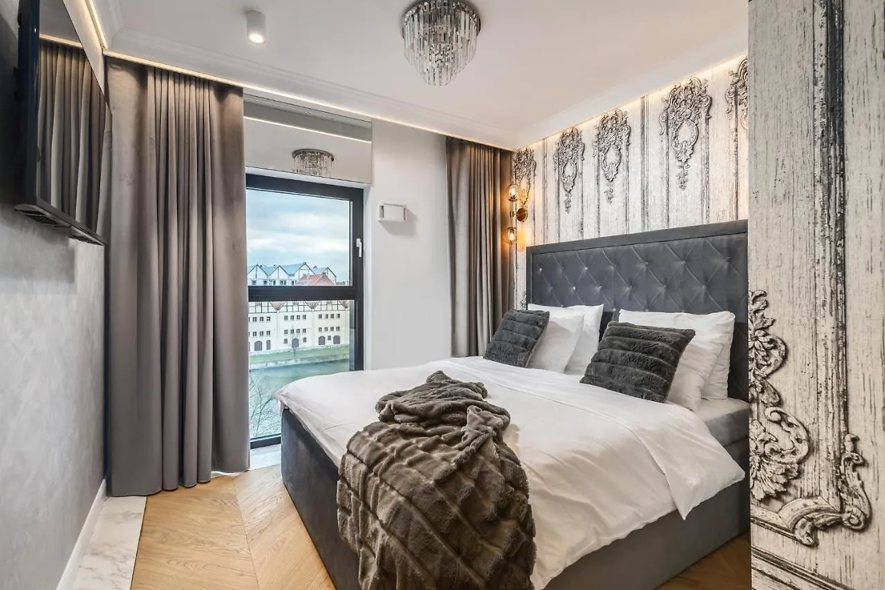 גדנסק Riverview Apartment With Sauna - Old Town - Blue פולין